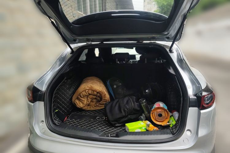 Used Mazda CX-4 2020 2.0L Automatic Two-Wheel Drive Blue Sky Luxury Edition Trunk