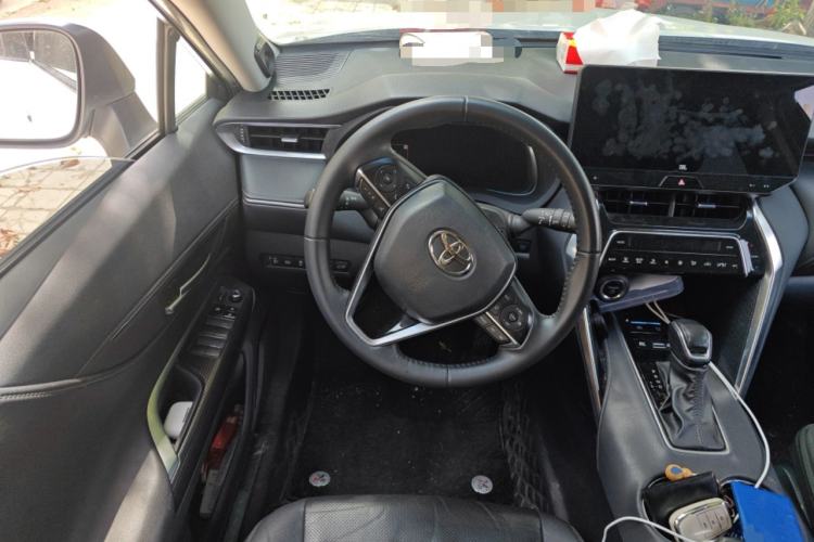 Used Toyota Venza 2023 2.5L Smart Electric Hybrid Dual-Drive Prestige Version Steering Wheel