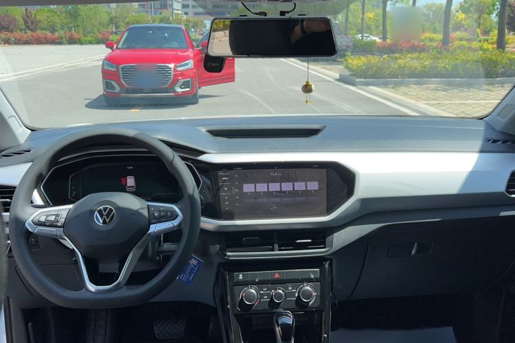 Used Volkswagen Tacqua 2021 1.5L Automatic Yue Zhi Lian Edition Interior 3