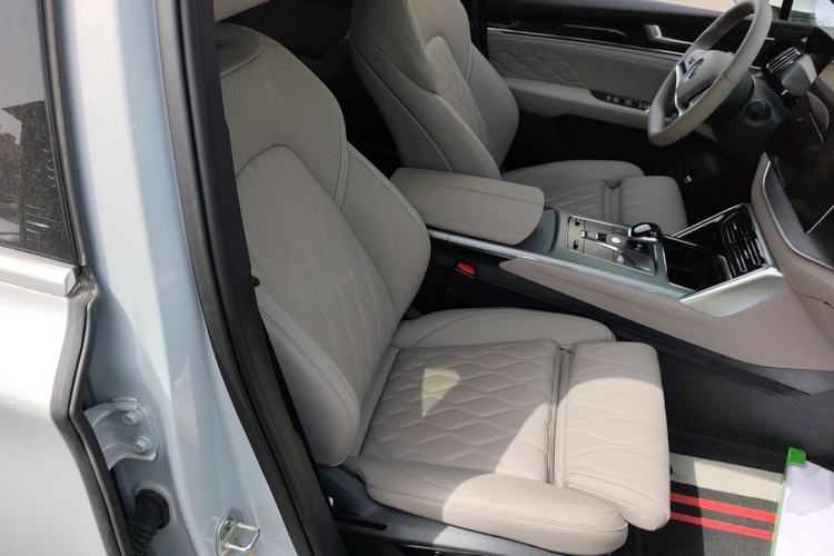 Used BYD Tang New Energy 2025 Intelligent Driving Version DM-i 115KM Flagship Edition Right Front Seat