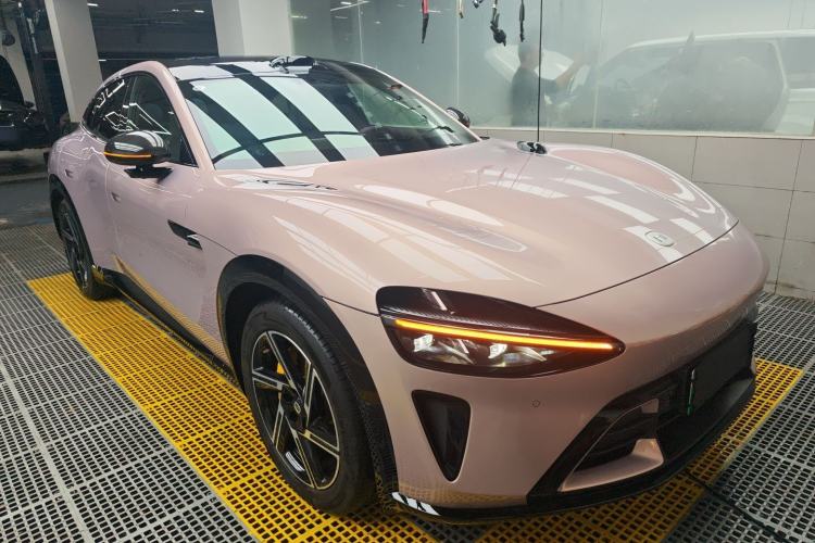 Used Xiaomi Auto YU7 2025 Ultra-Long Range High-Performance All-Wheel-Drive Max Edition Front Right 45 Deg