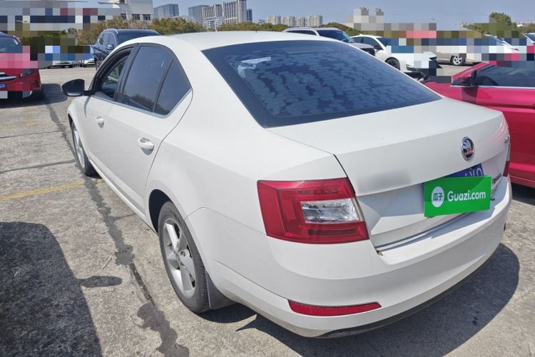 Used Skoda Octavia 2015 1.6L Manual Yijun Edition
