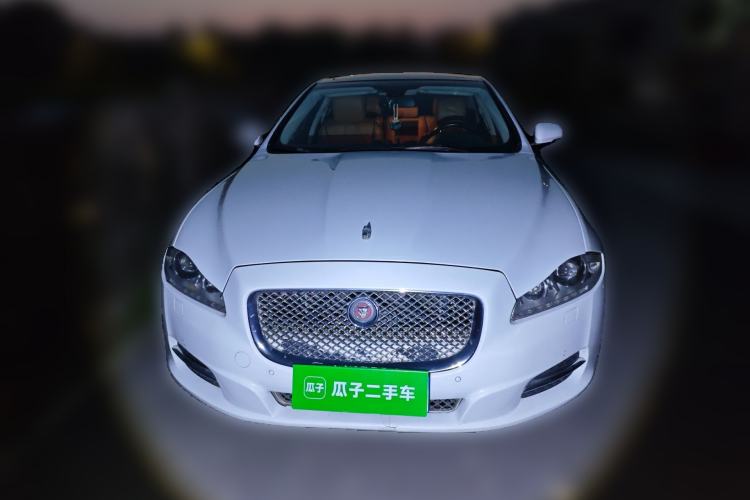 Used Jaguar XJ 2014 XJL 3.0 SC Four-Wheel Drive Panoramic Business Edition
