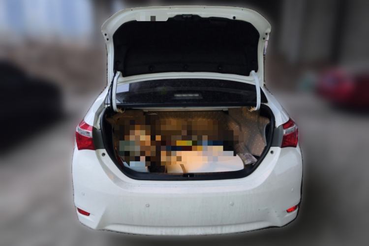 Used Toyota Corolla 2014 1.6L CVT GL-i Trunk