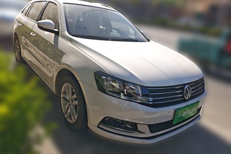 Used Volkswagen Gran Lavida 2015 1.6L Automatic Comfort Edition
