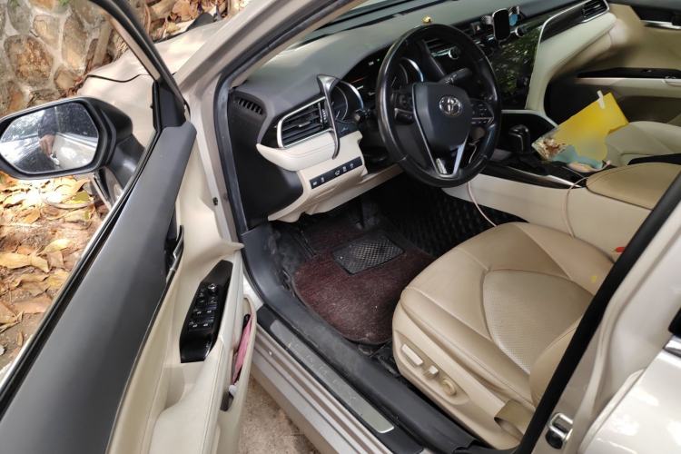 Used Toyota Camry 2019 2.0G Luxury Edition China V Standard