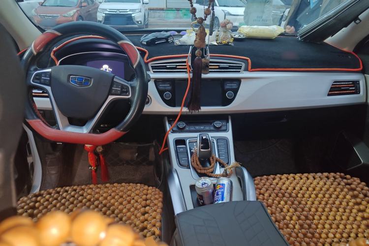 Used Geely Auto Emgrand X7 Sport 2020 1.8TD DCT Two-Wheel Drive Smart Connect 4G-Enabled Version
