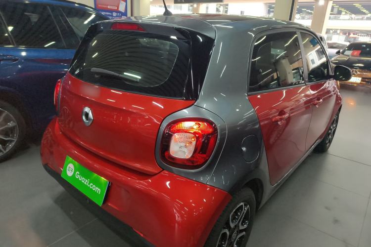 Used smart forfour 2016 0.9T 66 kW Pioneer Edition