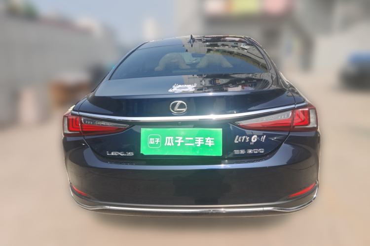 Used Lexus ES 2022 200 Excellence Edition Rear