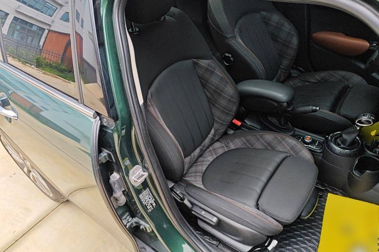 Used MINI MINI 2016 1.5T COOPER SEVEN Five-Door Edition