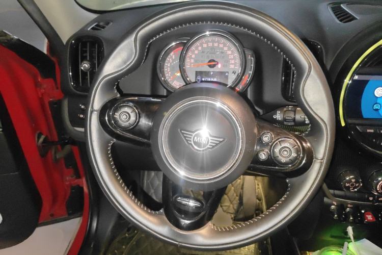 Used MINI Countryman 2019 1.5T COOPER Artist Weekend Travel Edition
