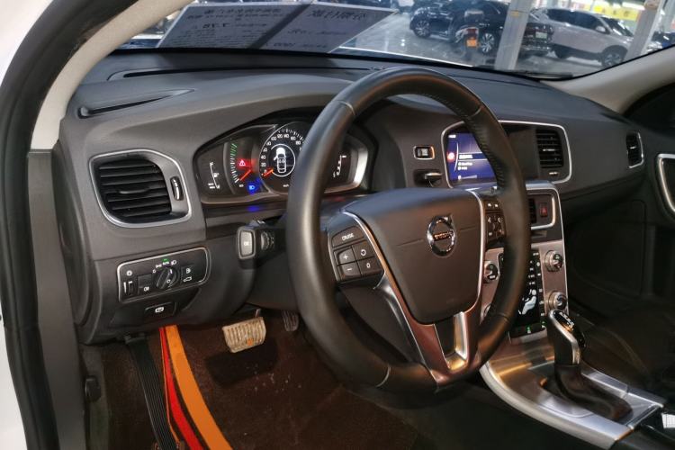 Used Volvo S60 2018 S60L T3 Smart Progress Edition