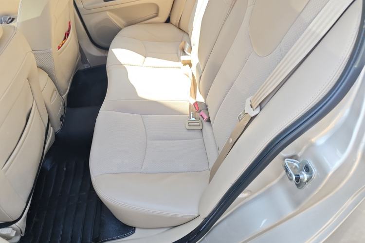 Used Roewe 350 2014 1.5L Automatic Xunyue Version Left Rear Seat