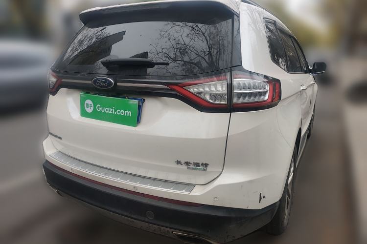 Used Ford Edge 2016 EcoBoost 245 Two-Wheel-Drive Titanium 7-Seater
