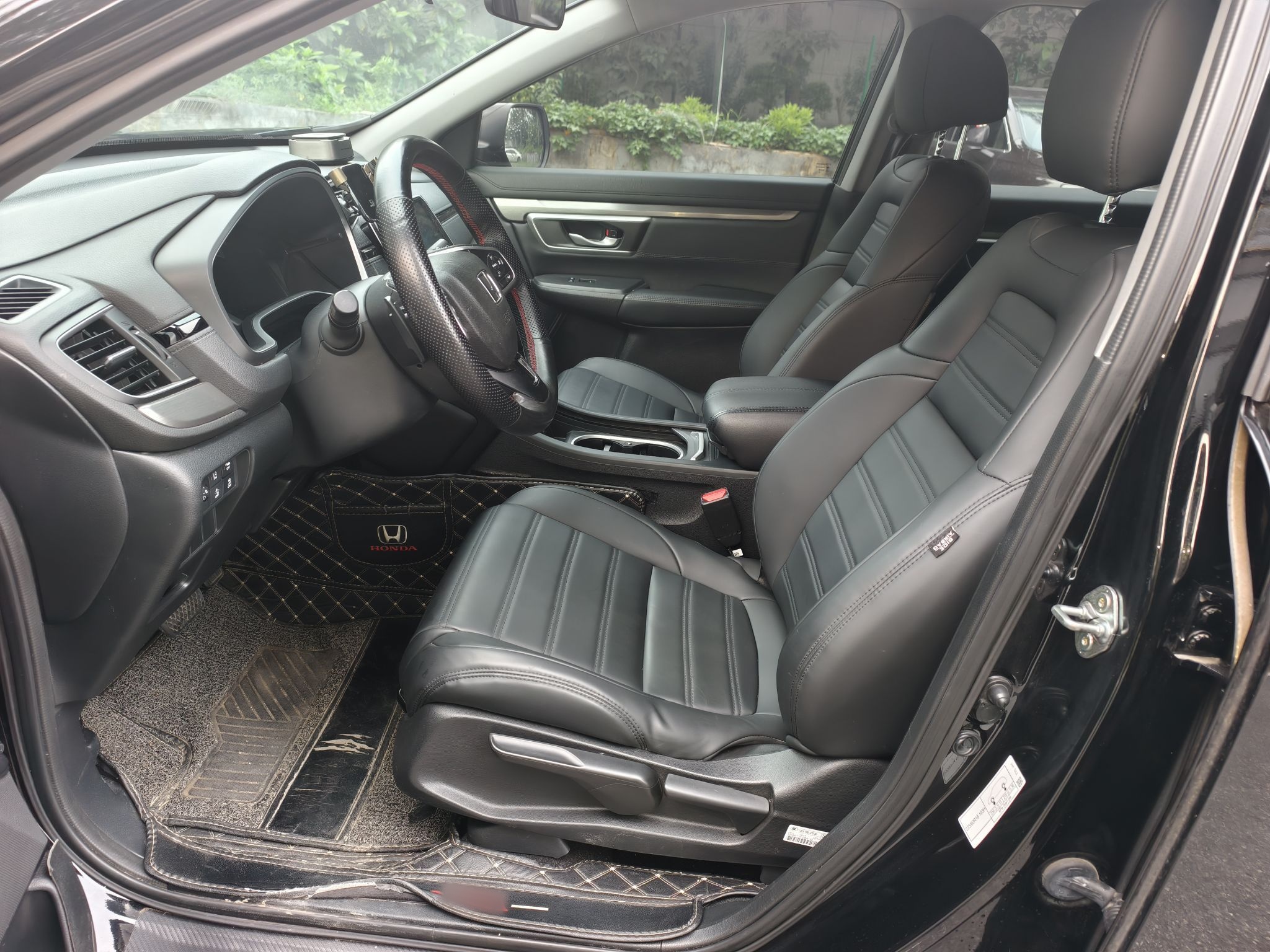 Vordere Reihe im Auto