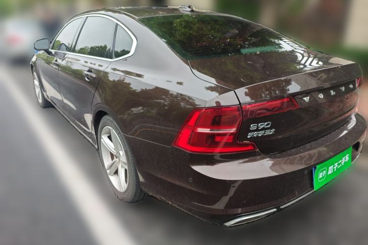 Used Volvo S90 2017 T4 Zhiyuan Edition Rear Left 45 Deg