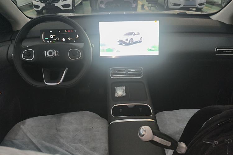 Used CHANGAN NEVO Q05 2026 Model 405Air Center Console