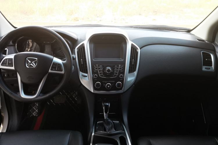 Used JMC Yusheng S350 2013 2.4T Automatic 2WD Diesel Luxury Edition 5 Seats
