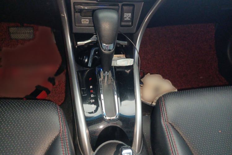 Used Honda Crider 2013 1.8L automatic luxury edition
