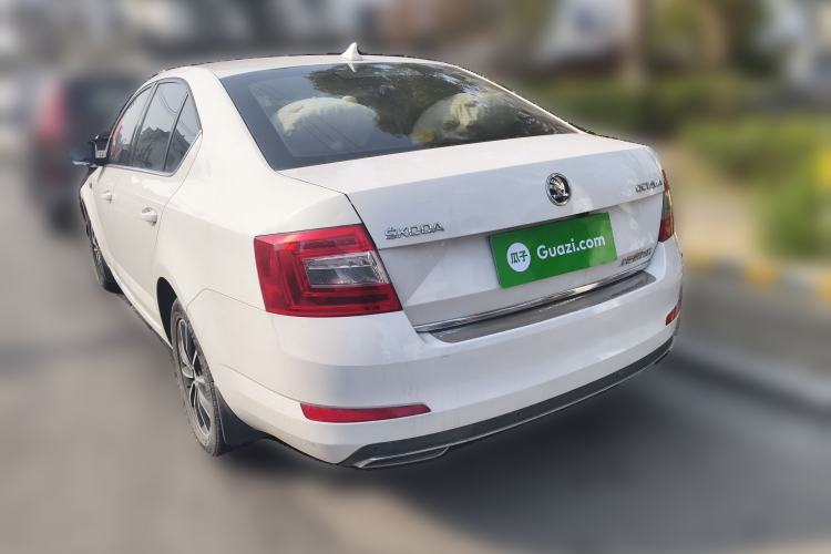Used Skoda Octavia 2017 1.6L Automatic Smart Drive Edition
