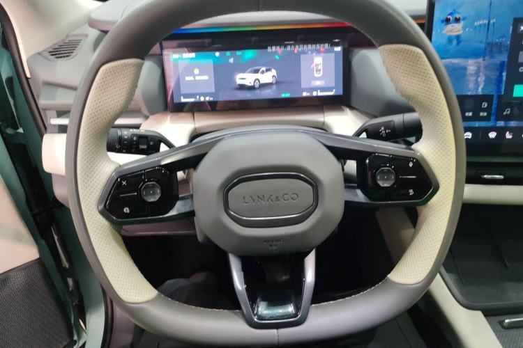 Used Lynk & Co 06 EM-P 2023 EM-P 126 Long-Range Halo