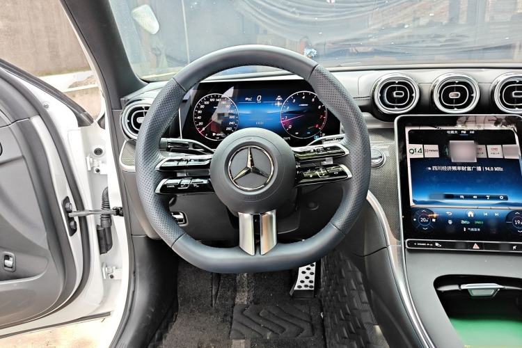 Used Mercedes-Benz C-Class 2025 Refresh C 260 L Night Edition Sports Version Steering Wheel
