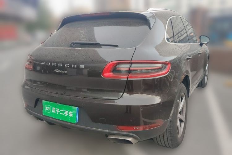Used Porsche Macan 2017 Macan 2.0T Rear Right 45 Deg