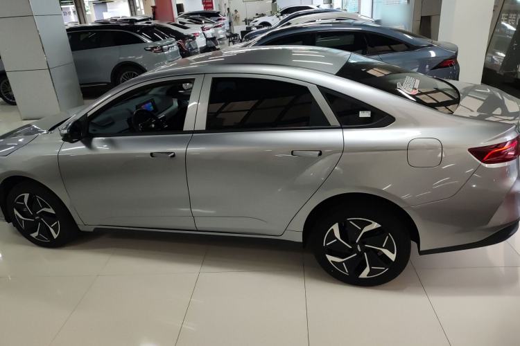 Used Geometry G6 2024 500KM Prestige Version