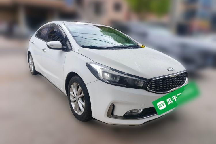 Used Kia K3 2016 1.6L Automatic GLS Front Right 45 Deg