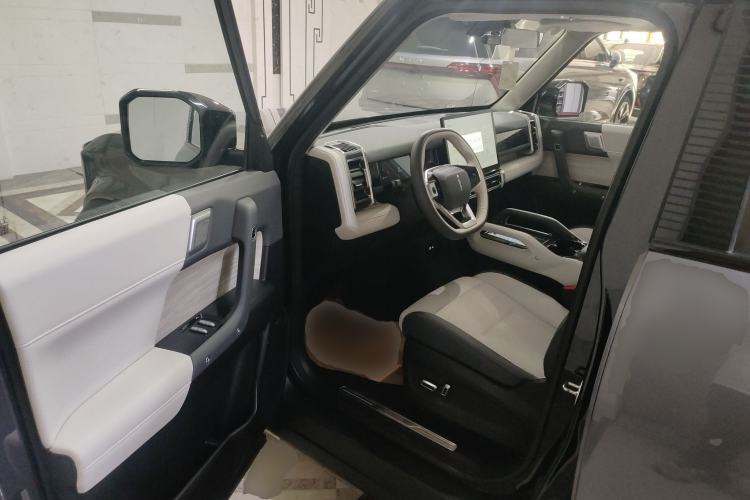 Used iCAR 03 2024 501km Two-Wheel Drive Long-Range Version Driver Seat