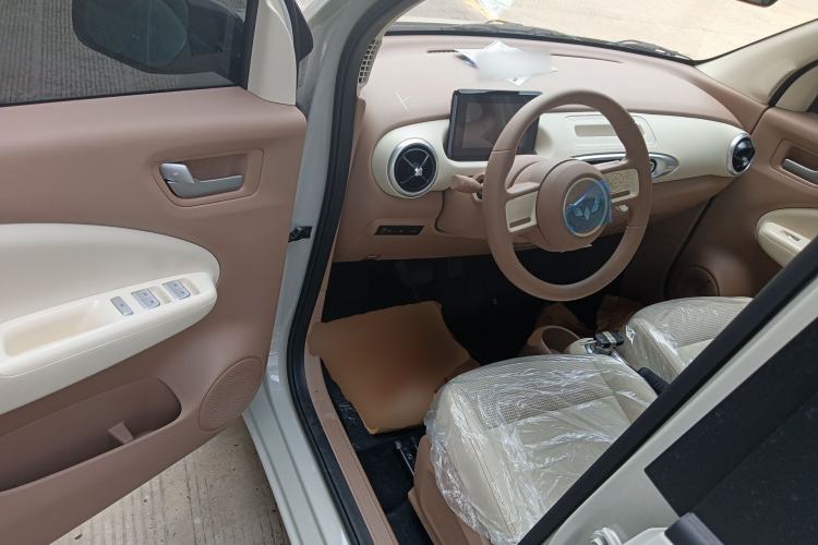 Used Wuling Hongguang MINIEV 2025 Four-Door Version Advanced Edition Driver Seat