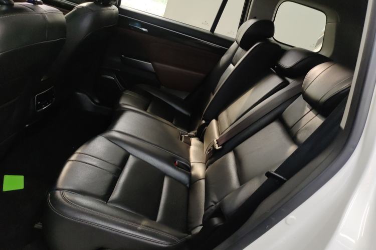 Used GAC Trumpchi GS8 2017 320T Two-Wheel Drive Luxury Smart Connectivity Version (7 Seats)