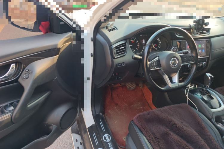 Used Nissan X-Trail 2022 2.0L Two-Wheel Drive Smart Connect Premium Edition