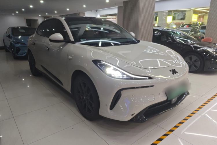 Used IM LS6 2023 Max Extended-Range Version Front Right 45 Deg