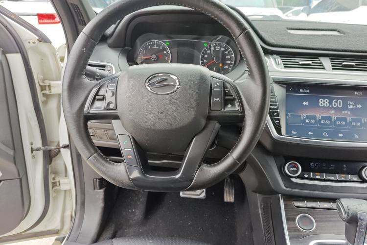 Used Land X7 2016 2.0T Panoramic Prestige Edition
