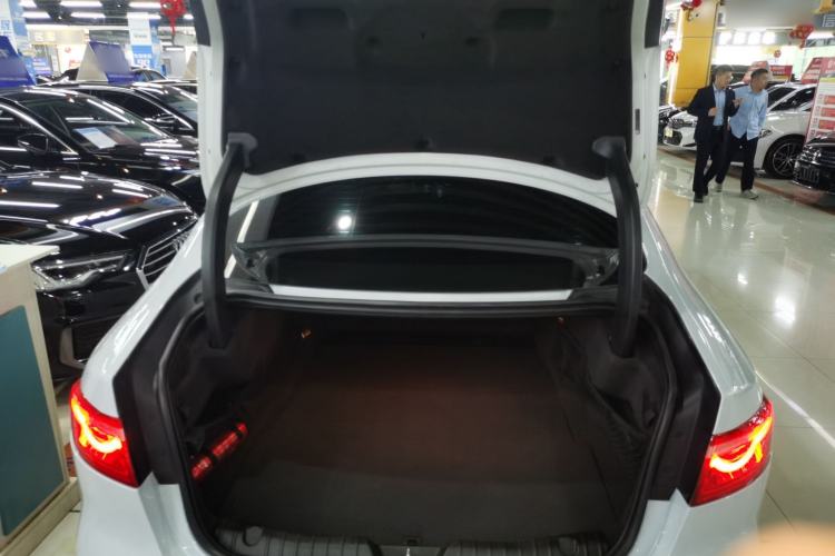 Used Jaguar XFL 2017 XFL 2.0T 240PS Luxury Edition
