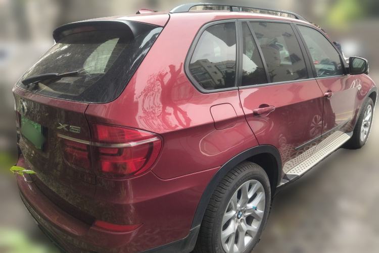 Used BMW X5 2011 xDrive35i Leading Model Rear Right 45 Deg