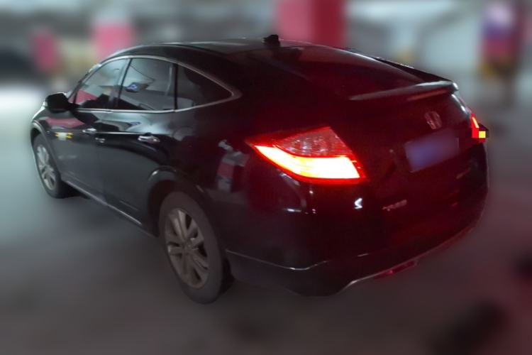 Used Honda Crosstour 2014 2.4L Luxury Edition Rear Left 45 Deg