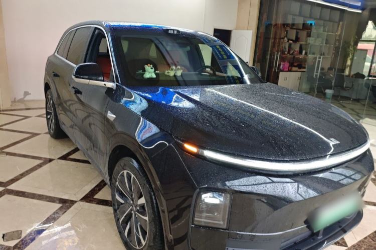 Used Li Auto L6 2025 Pro Smart Refresh Edition Front Right 45 Deg