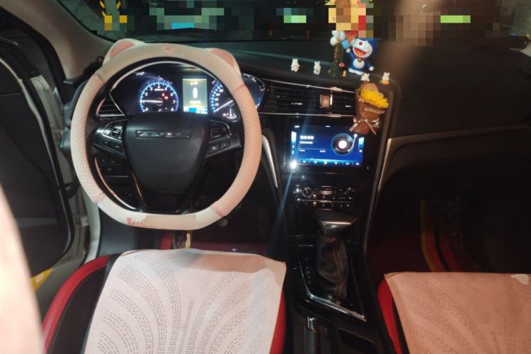 Used Venucia D60 2018 1.6L CVT Smart Connect Elite Edition