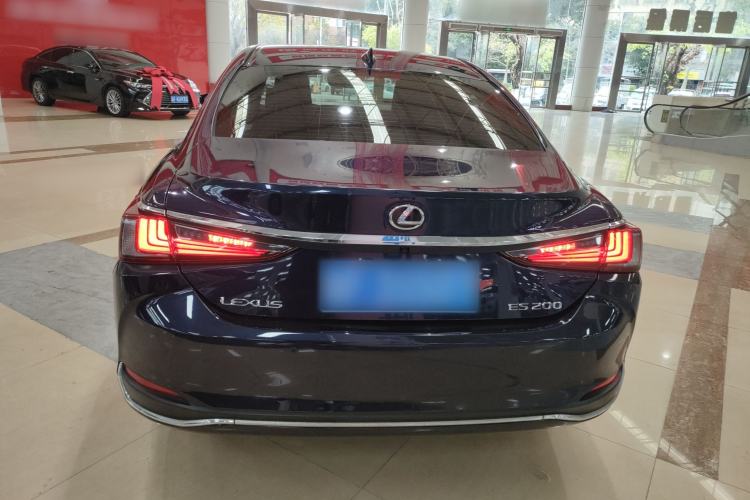 Used Lexus ES 2022 200 Excellence Edition