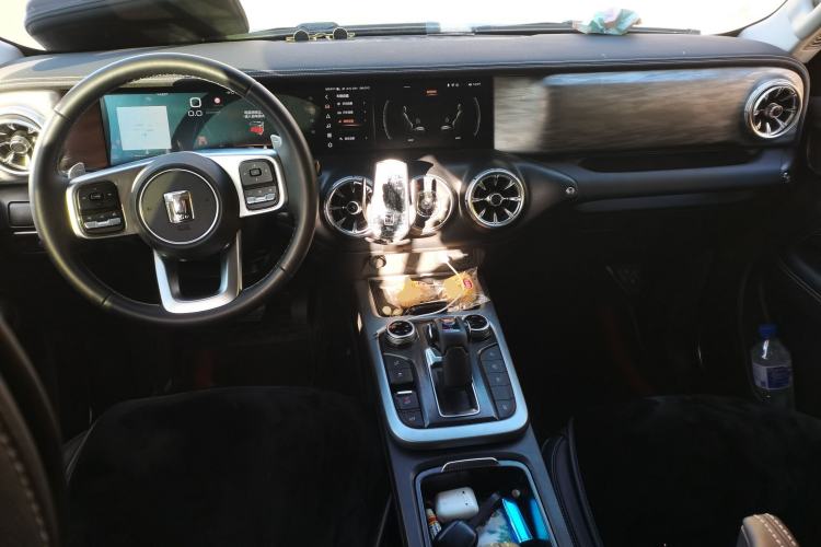 Used Tank 300 2021 Off-Road Edition 2.0T Challenger Center Console