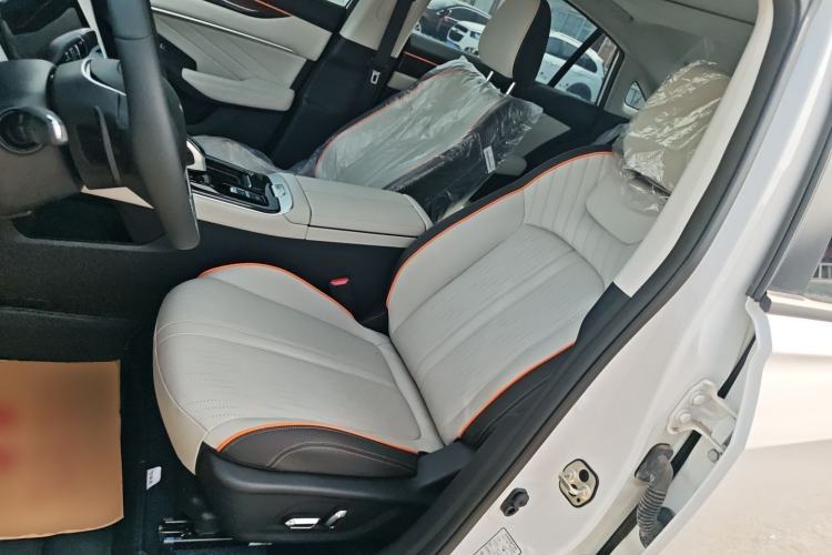 Used Dongfeng Aeolus Yixuan MAX 2021 1.5T Super Cool Trendy Dad Edition Left Front Seat