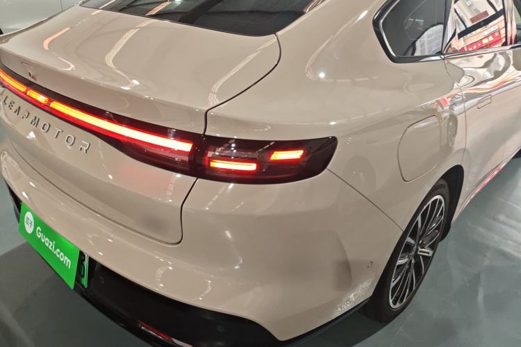 Used Leapmotor B01 2025 550 Enjoyment Edition Right Rear Taillight