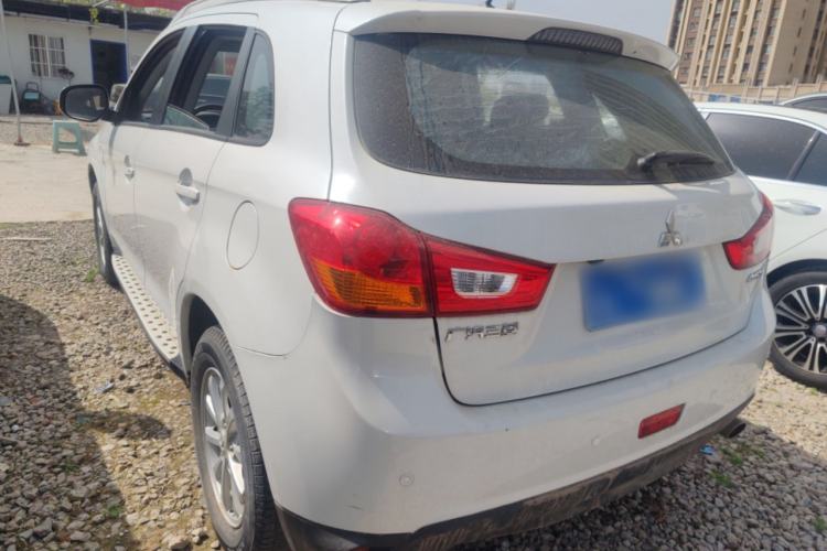 Used Mitsubishi ASX 2013 2.0L CVT Two-Wheel Drive Elite Edition Exterior 2