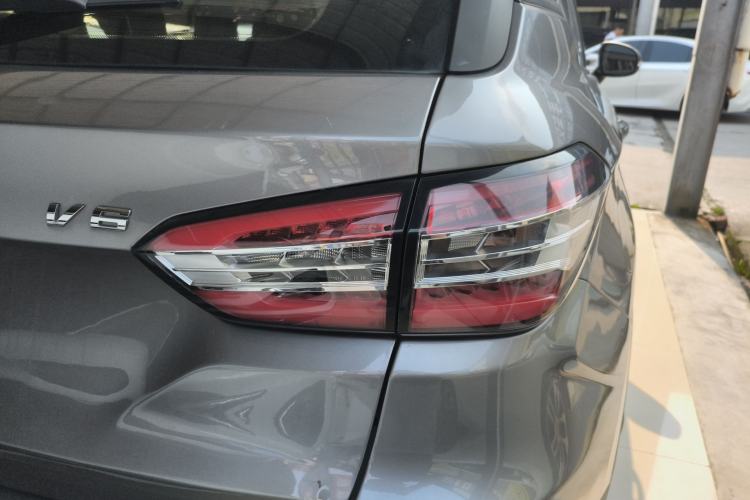 Used Brilliance V6 2018 1.5T Manual Elite Model Right Rear Taillight