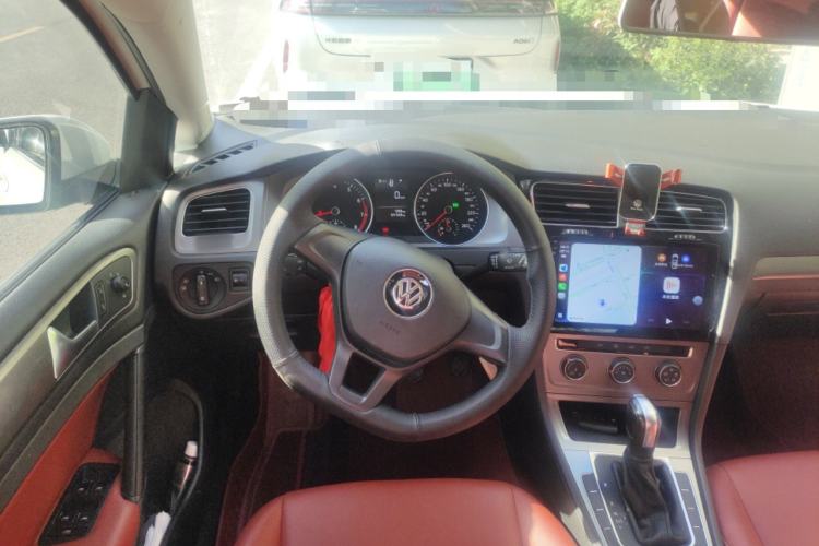 Used Volkswagen Golf 2015 1.6L Automatic Fashion Model