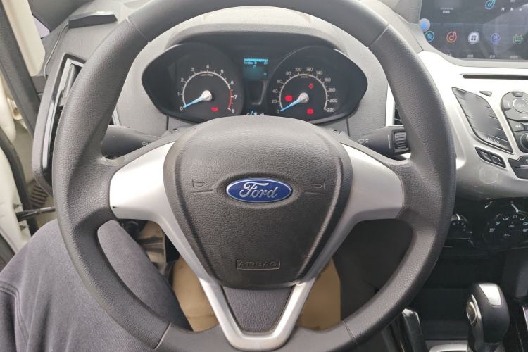 Used Ford EcoSport 2013 1.5L Automatic Fashion Model