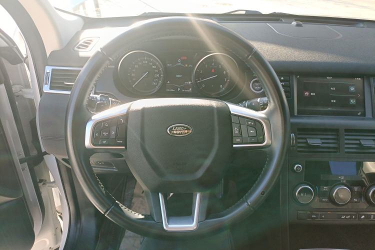 Used Land Rover Discovery Sport 2019 240 PS PURE Edition China VI Standard
