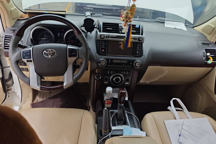 Used Toyota Prado 2014 4.0L Automatic VX NAVI

